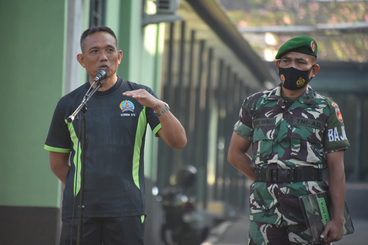 Jaga Imunitas Tubuh, Prajurit Korem 073/Makutarama Laksanakan Olahraga Bersama